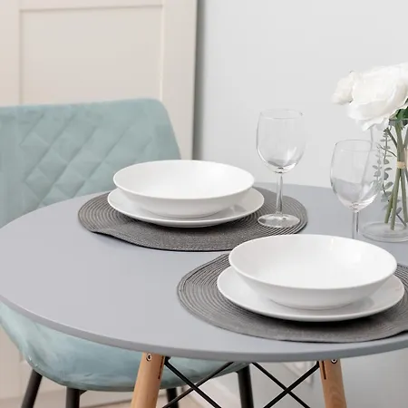 Cosy Near The Old Town By Renters *