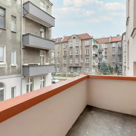 Cosy Near The Old Town By Renters Διαμέρισμα