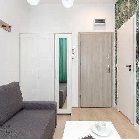 Cosy Near The Old Town By Renters