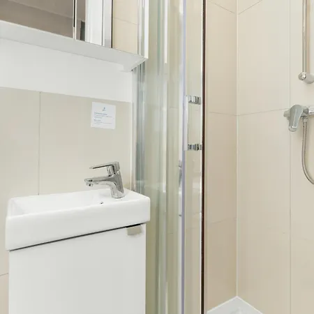 Cosy Near The Old Town By Renters Διαμέρισμα